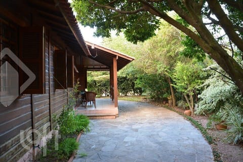 Image 31 - 232006